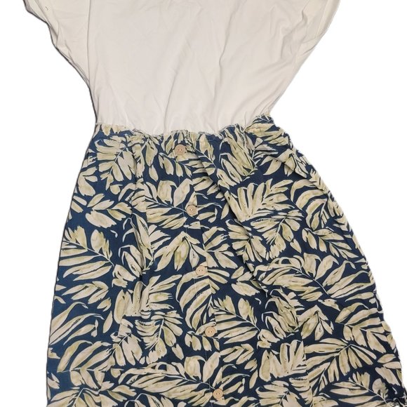 🍃  Leaf print Dress - Picture 2 of 2